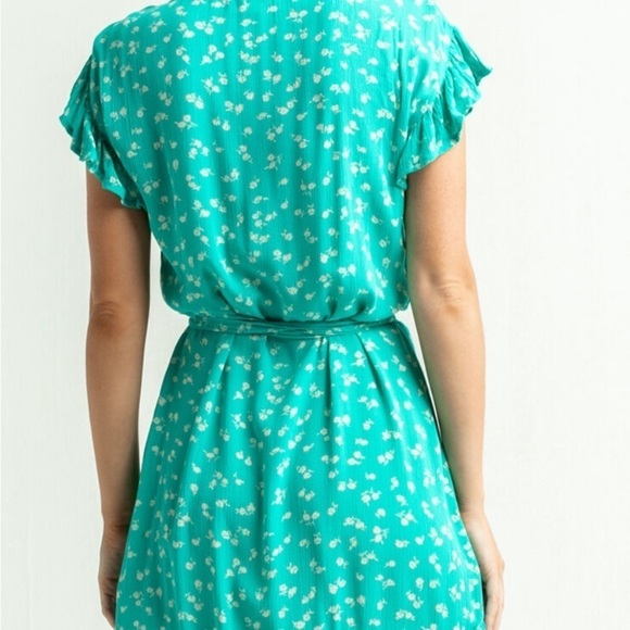 BILLABONG Wrap And Roll Mini Wrap Dress Floral Teal Crinckly Short Sz XS/6 - Picture 2 of 12